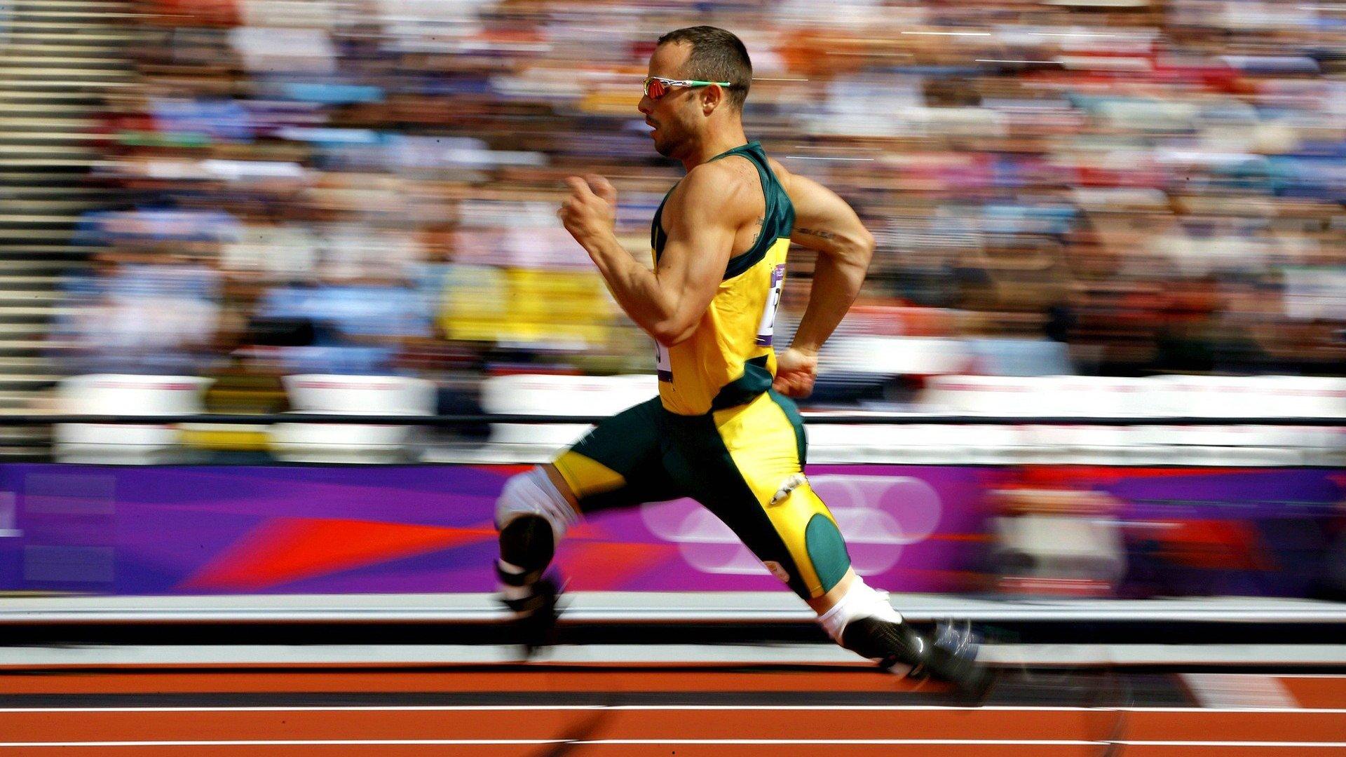 全国田径锦标赛跳远项目激烈角逐 新星小将突破个人最佳夺冠